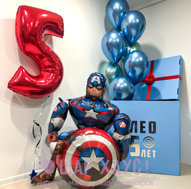 Композиция из шаров с коробкой "Капитан Америка"  фото