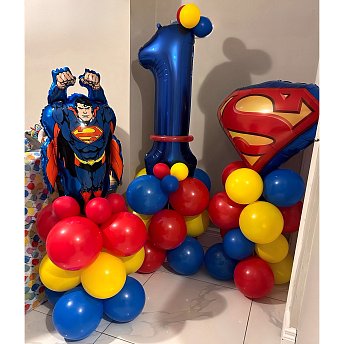 Стойки из воздушных шаров с фольгированными фигурами "Супермен"