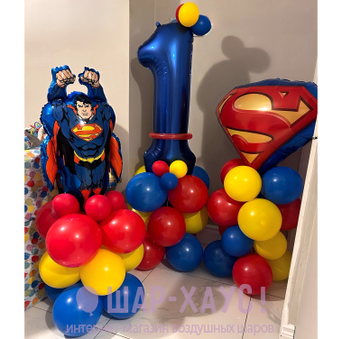 Стойки из воздушных шаров с фольгированными фигурами "Супермен" фото