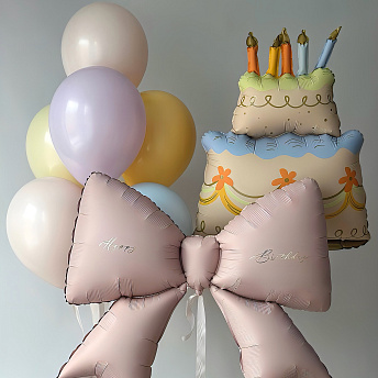 Композиция из шаров "Праздничный торт" 