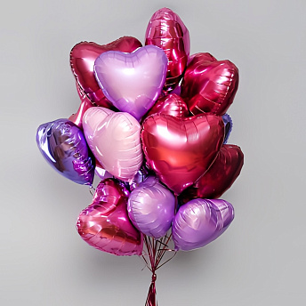 Фонтан из 17 шаров "Чувственные сердца"
