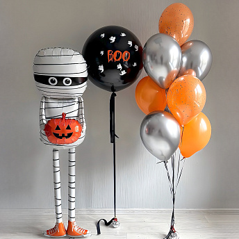 Композиция из шаров с мумией "Boo"