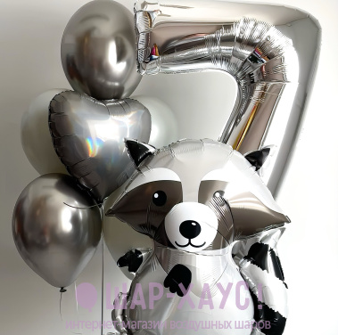Композиция из шаров "Енот"  фото