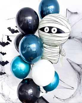 Композиция из шаров на Хэллоуин "Мумия с зеркальными шарами"