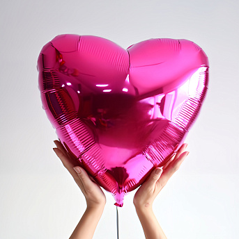 Фольгированное сердце "Фуксия металлик"