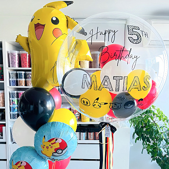 Композиция из шаров "Фонтан Пикачу и шар Бабл" 