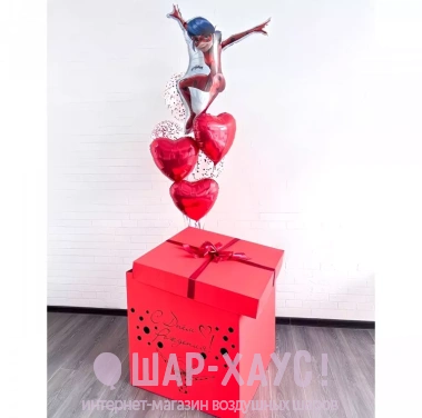 Коробка сюрприз с шарами "Леди Баг сердца и конфетти" фото