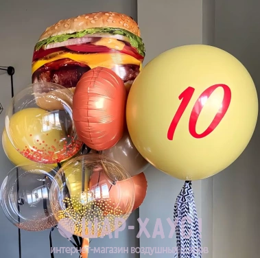 Композиция из воздушных шаров "Чизбургер" фото