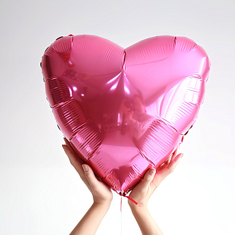 Фольгированное сердце "Розовый пион"